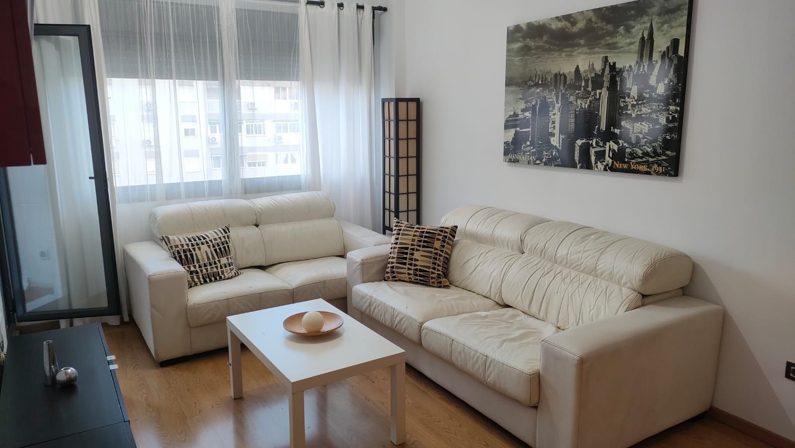 Living room of Flat for rent in Málaga Capital  with Air Conditioner, Parquet flooring and Terrace