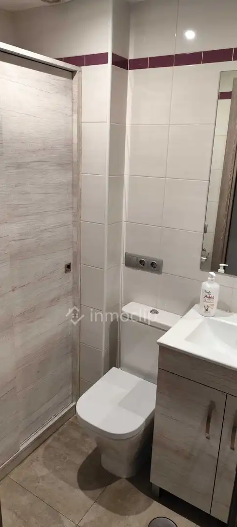 Bathroom of Flat for rent in Salamanca  with Heating and Furnished
