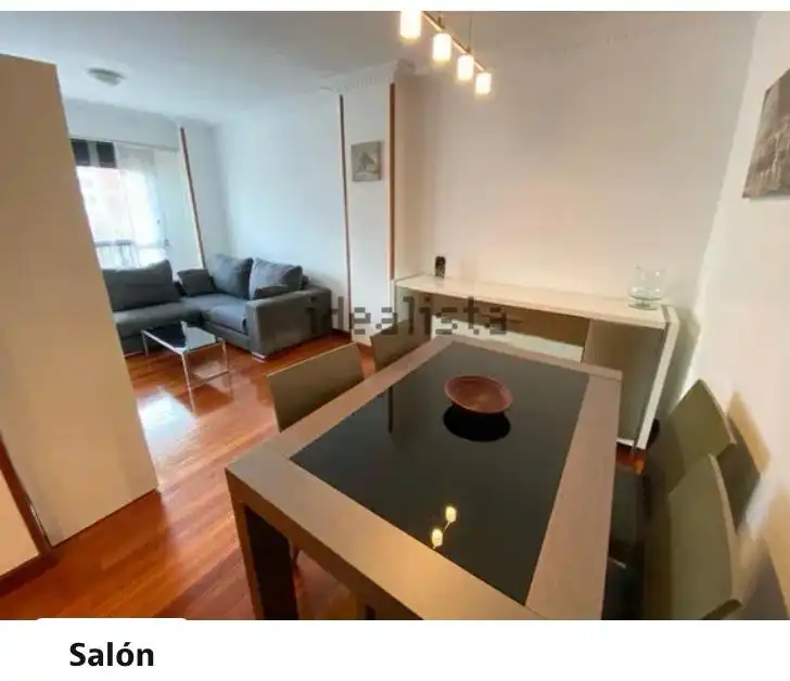 Sala de estar de Piso de alquiler en Castro-Urdiales con Calefacción, Parquet y Amueblado
