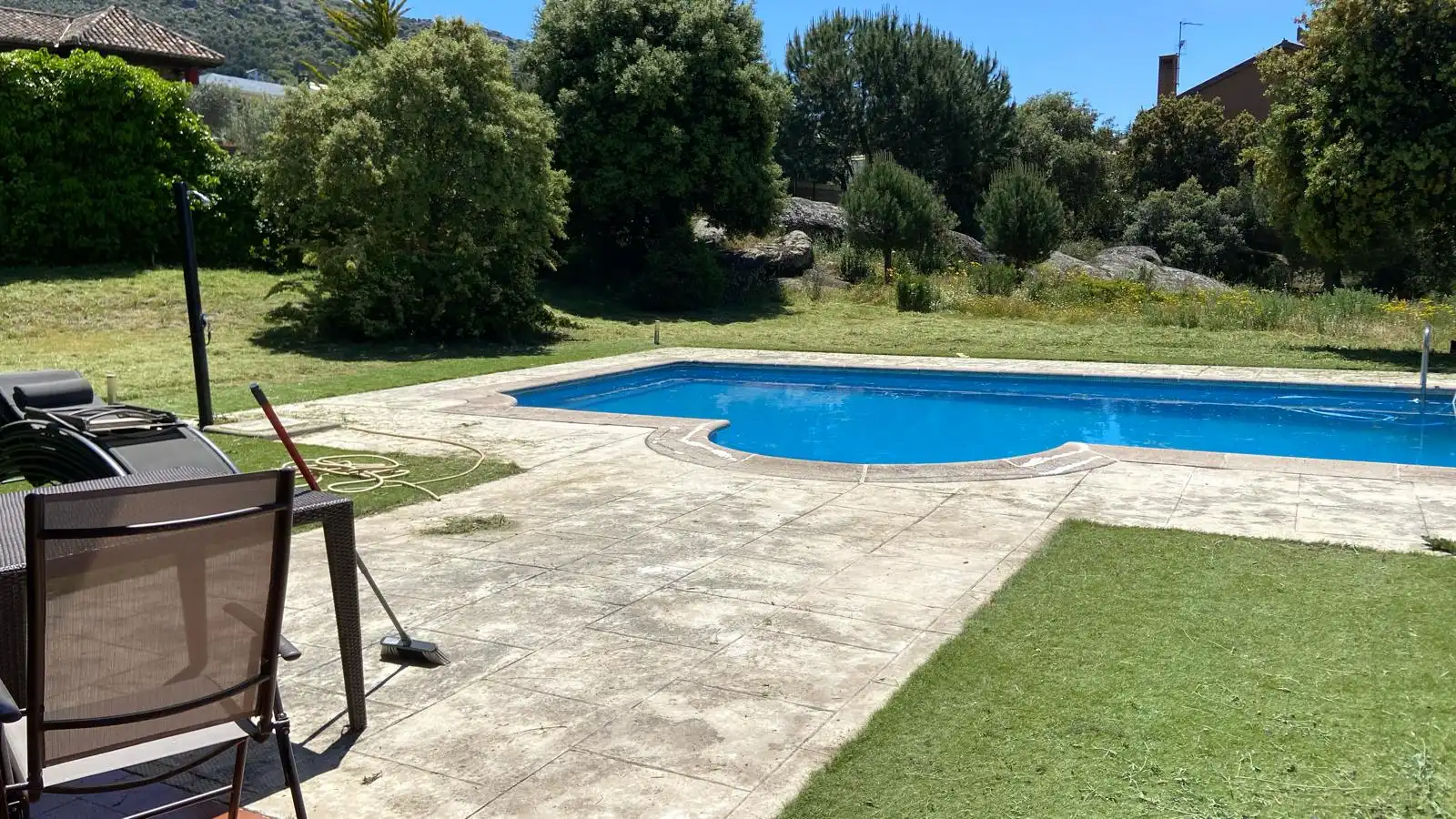 Piscina de Casa o xalet en venda en Collado Villalba amb Aire condicionat, Calefacció i Jardí privat