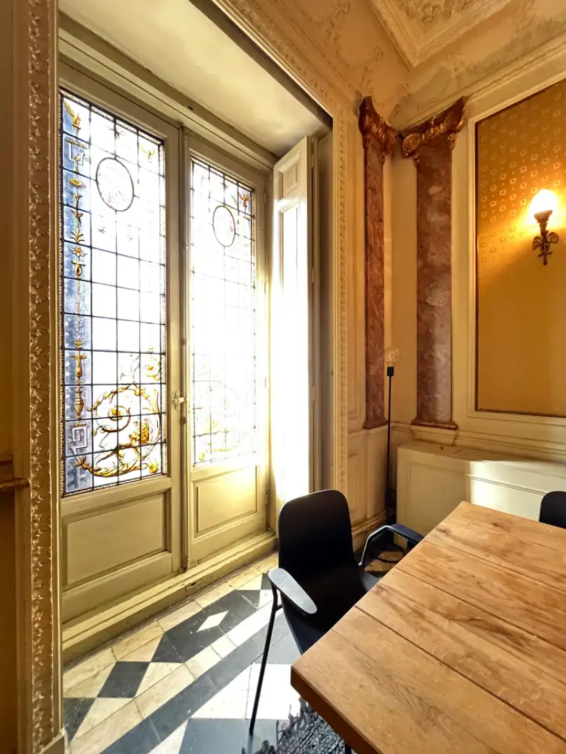 Office for rent in Madrid  with Air Conditioner, Heating and Balcony