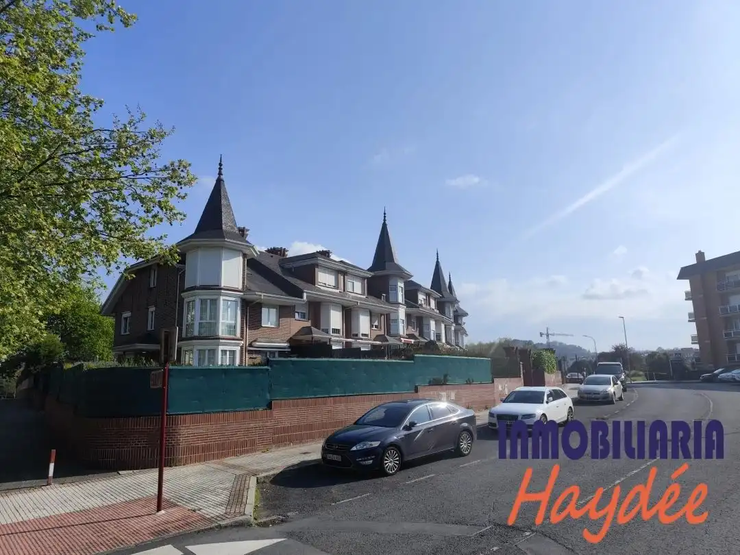 Terraced house with garden for sale in Negurigane - Peruri, imagen 6