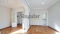 Bedroom of Flat for sale in  Barcelona Capital  with Heating