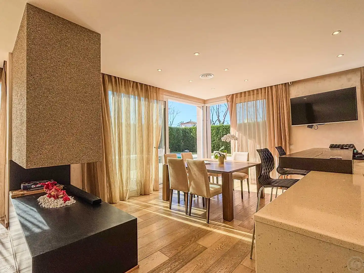 Sala d'estar de Casa o xalet en venda en Empuriabrava amb Aire condicionat, Calefacció i Terrassa