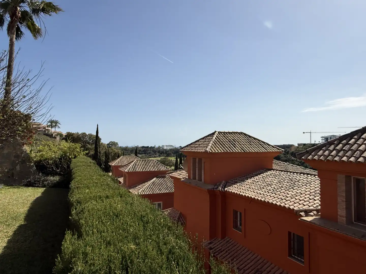 Vista exterior de Casa adosada de lloguer en Marbella amb Aire condicionat, Calefacció i Jardí privat