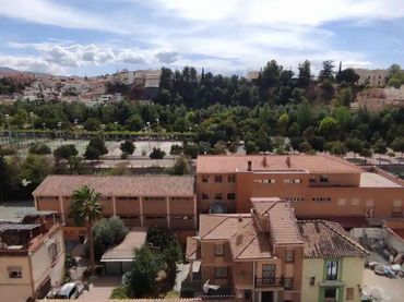 Piso con ascensor en venta en Genil