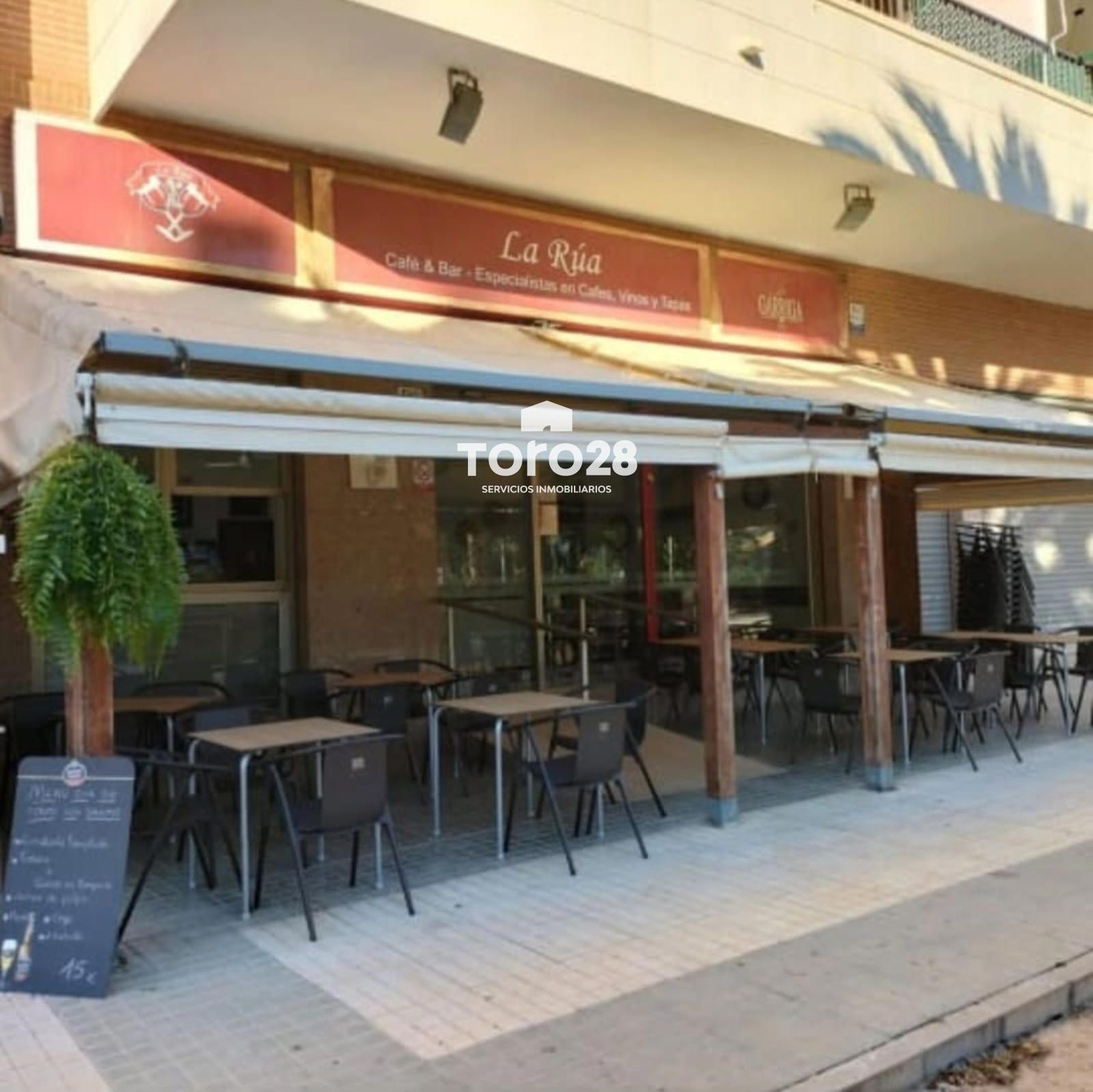 Premises for sale in Elche / Elx  with Air Conditioner, Terrace and Furnished