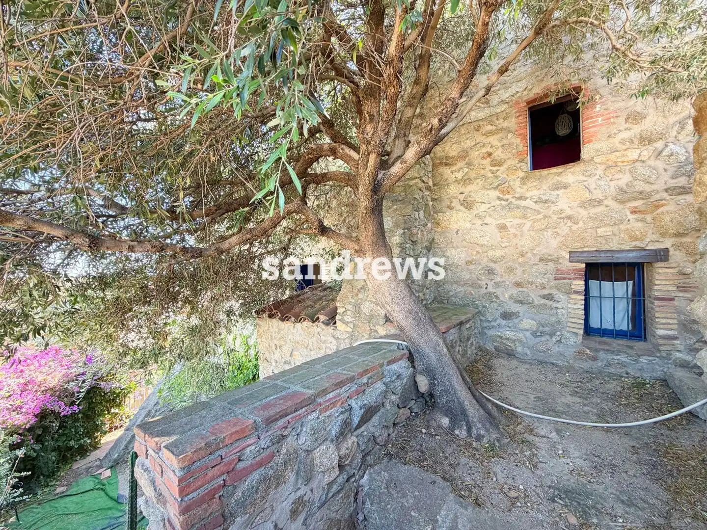 Jardí de Finca rústica en venda en Cantallops amb Calefacció i Jardí privat