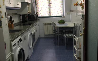 Kitchen of Flat for sale in Oviedo   with Heating and Storage room