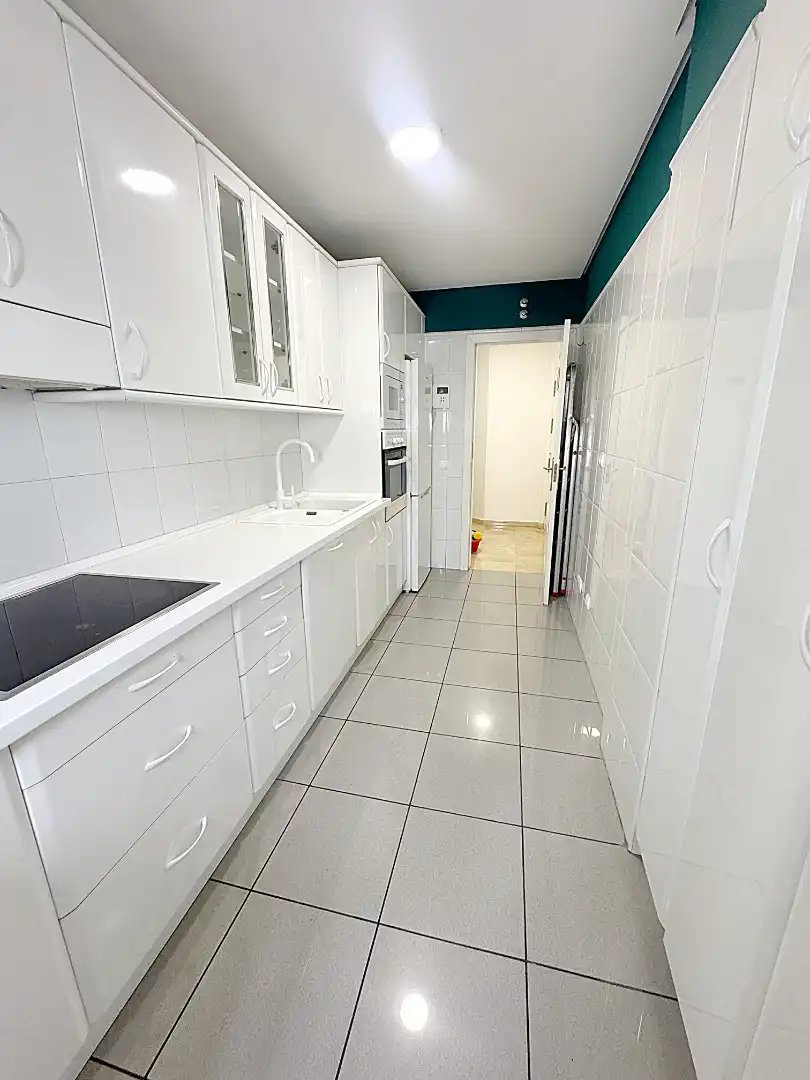 Cocina de Piso de alquiler en Las Palmas de Gran Canaria con Trastero, Horno y Lavadora
