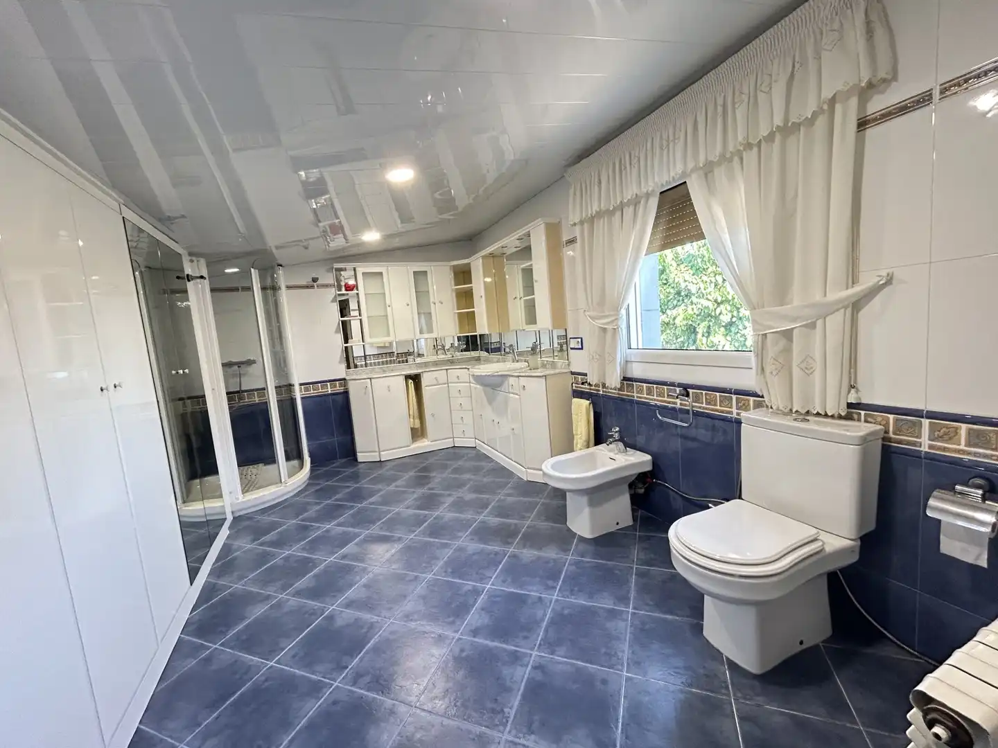 Baño de Casa o chalet en venta en Viladecans con Aire acondicionado, Calefacción y Jardín privado