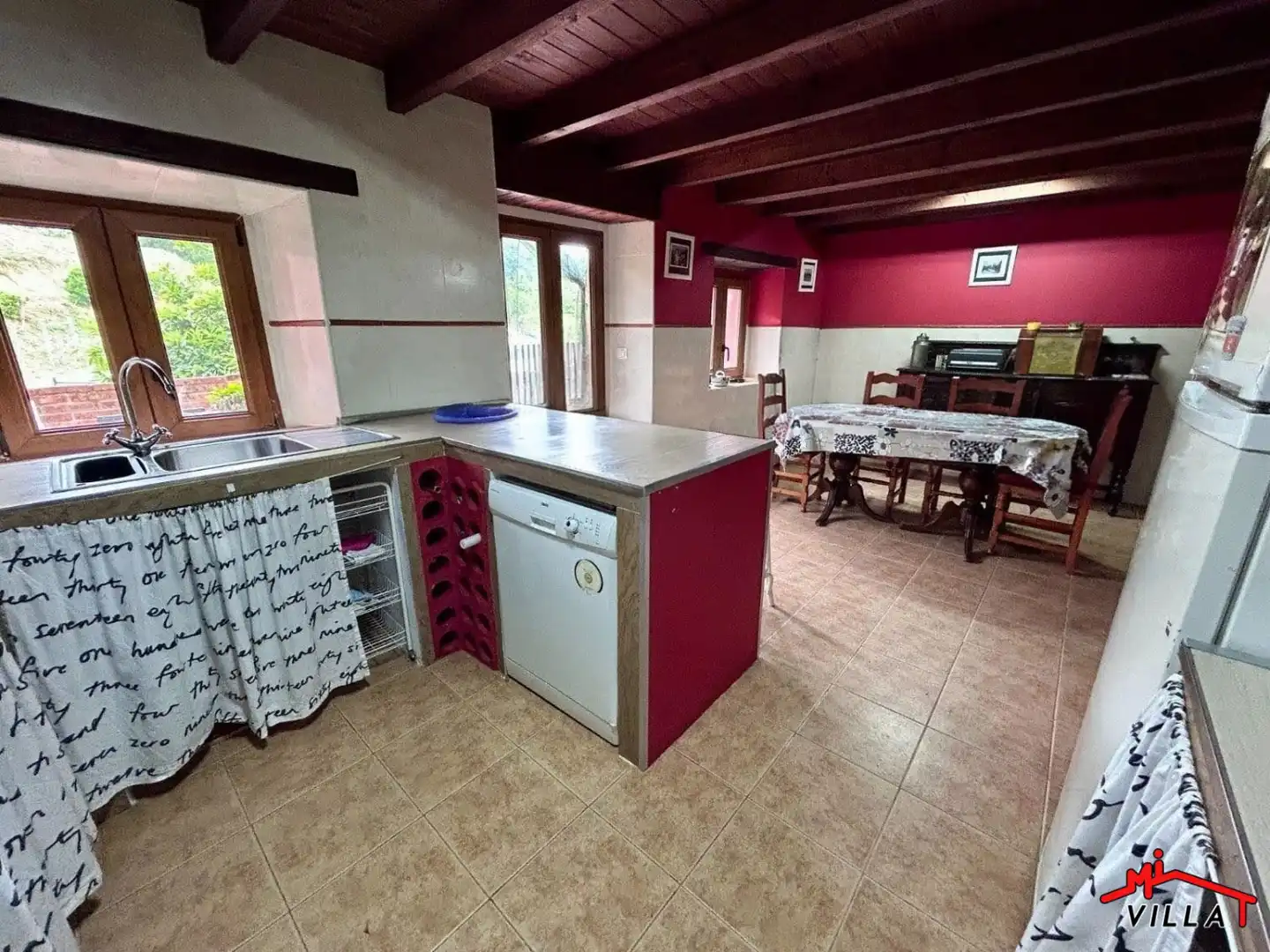 Cuina de Casa adosada en venda en Rasines amb Terrassa i Moblat