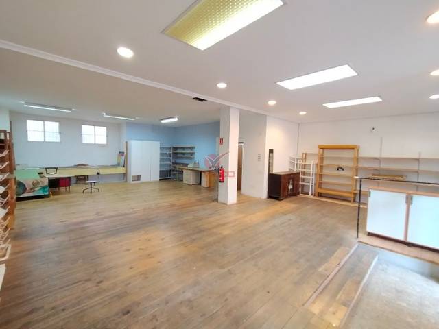 Local comercial en Alquiler en FRAY LUIS DE LEON en Centro