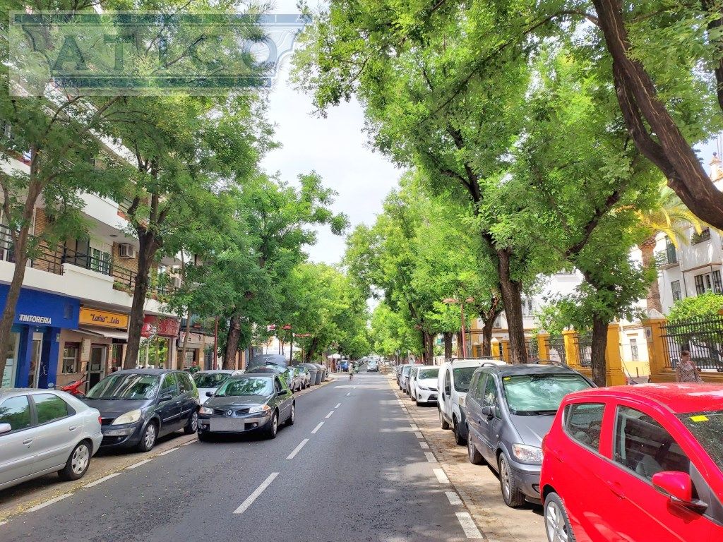 Exterior view of Flat for sale in  Sevilla Capital