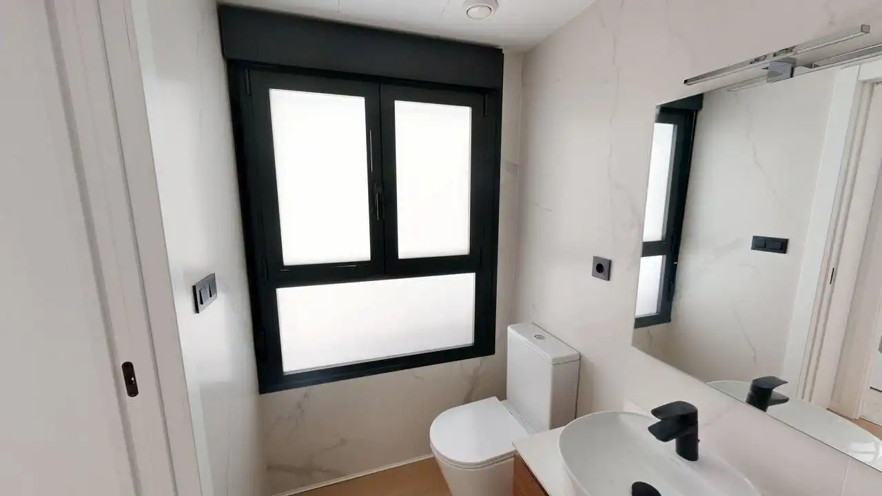Baño de Piso en venta en Jaén con Aire acondicionado, Calefacción y Terraza