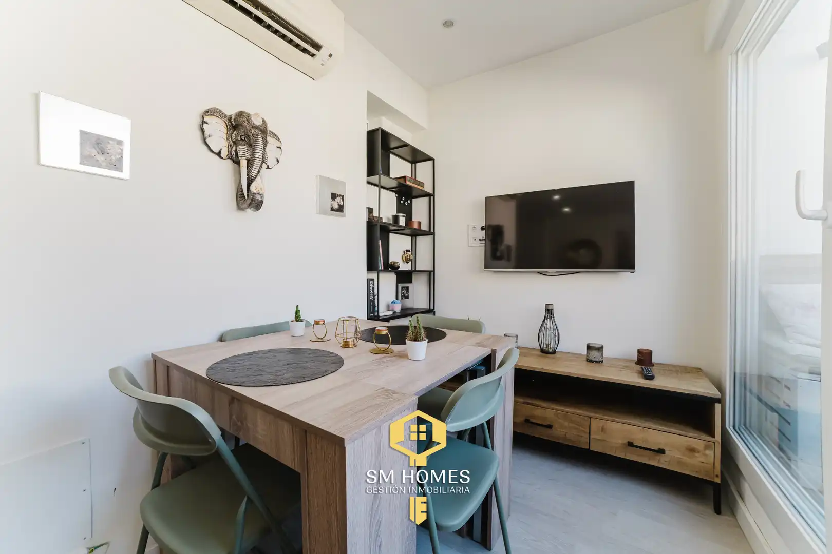 Dining room of Flat for sale in Madrid  with Heating, Terrace and Furnished