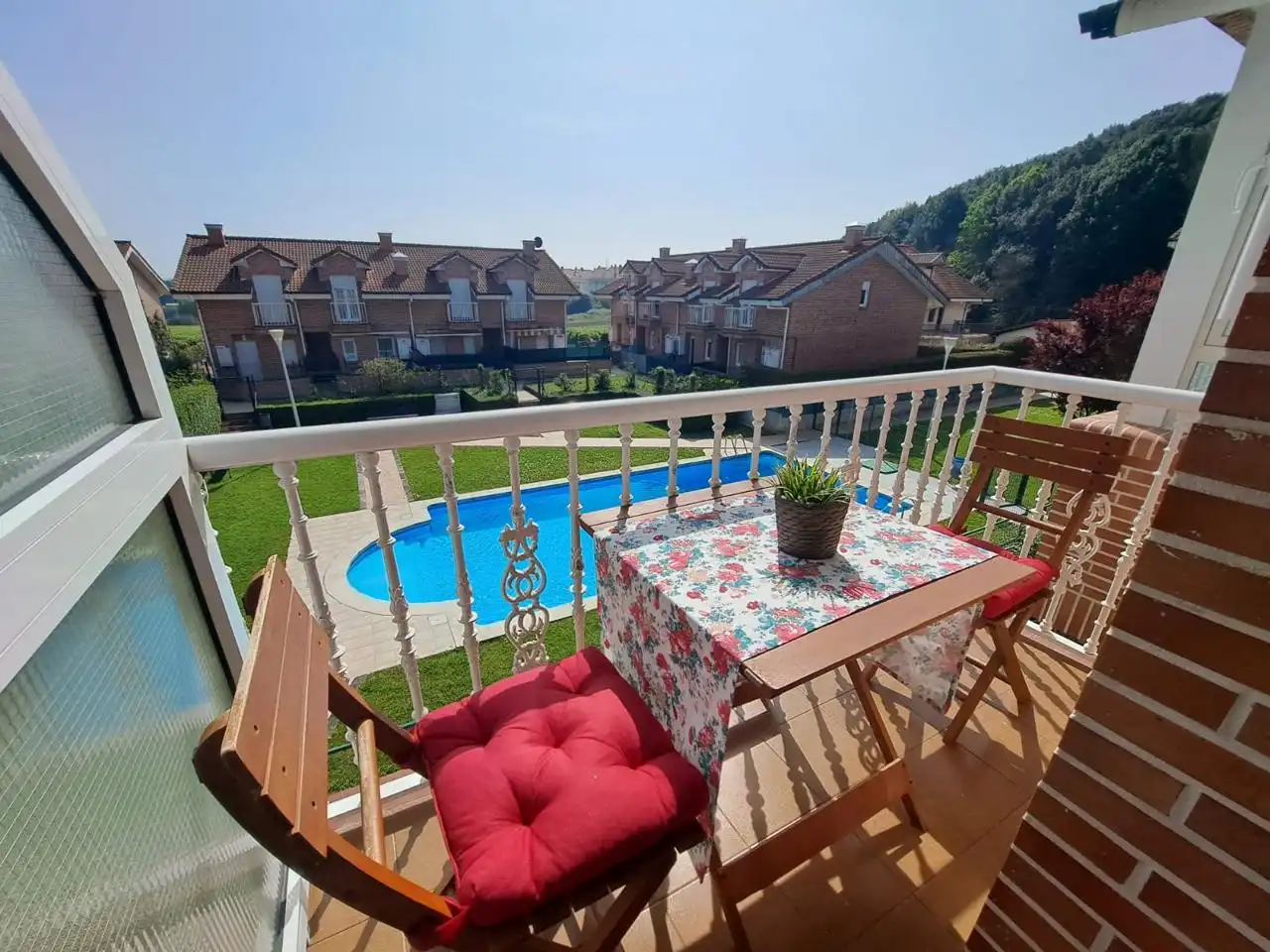 Terrassa de Pis en venda en Arnuero amb Terrassa, Moblat i Piscina comunitària