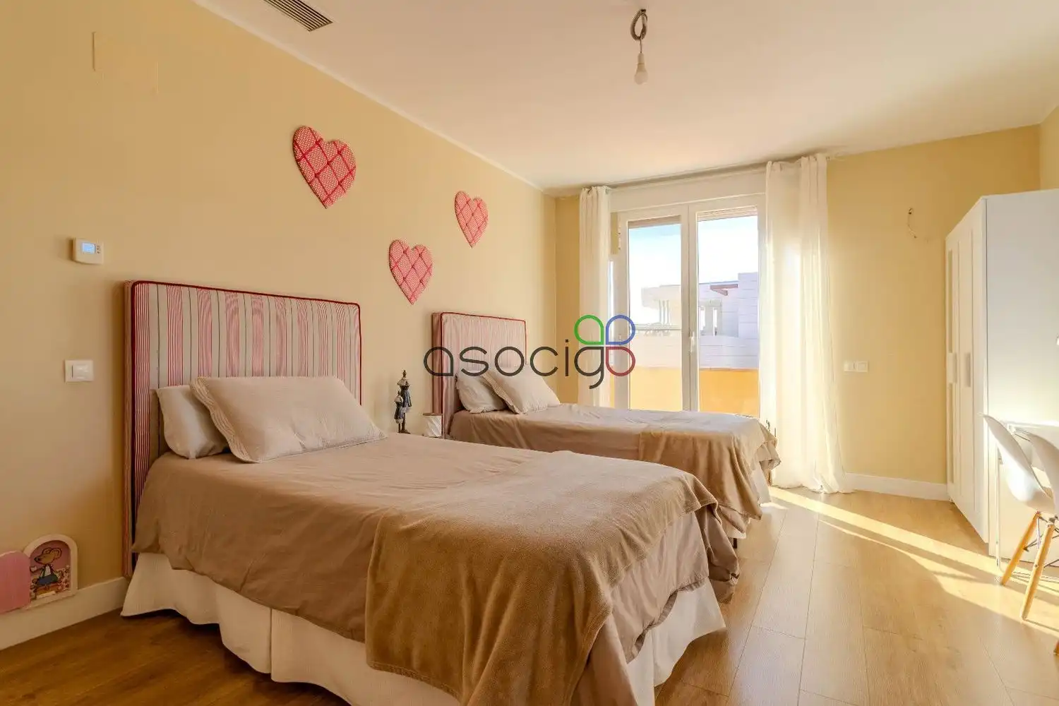 Bedroom of Houses for sale in Cabanillas del Campo  with Air Conditioner, Heating and Storage room