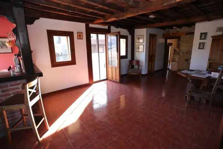 Finca rústica en venda en Quirós amb Calefacció, Jardí privat i Terrassa