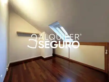 Habitación de Piso de alquiler en Bilbao  con Calefacción y Terraza
