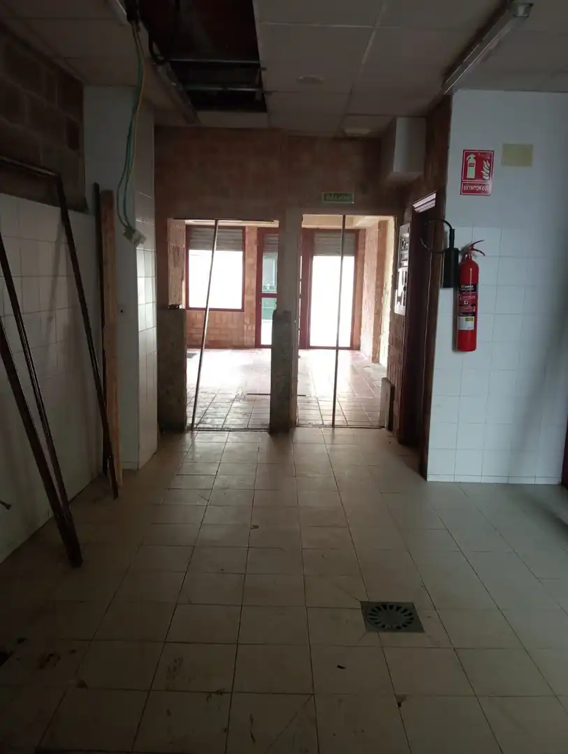 Business premises to rent in Coiro, imagen 4
