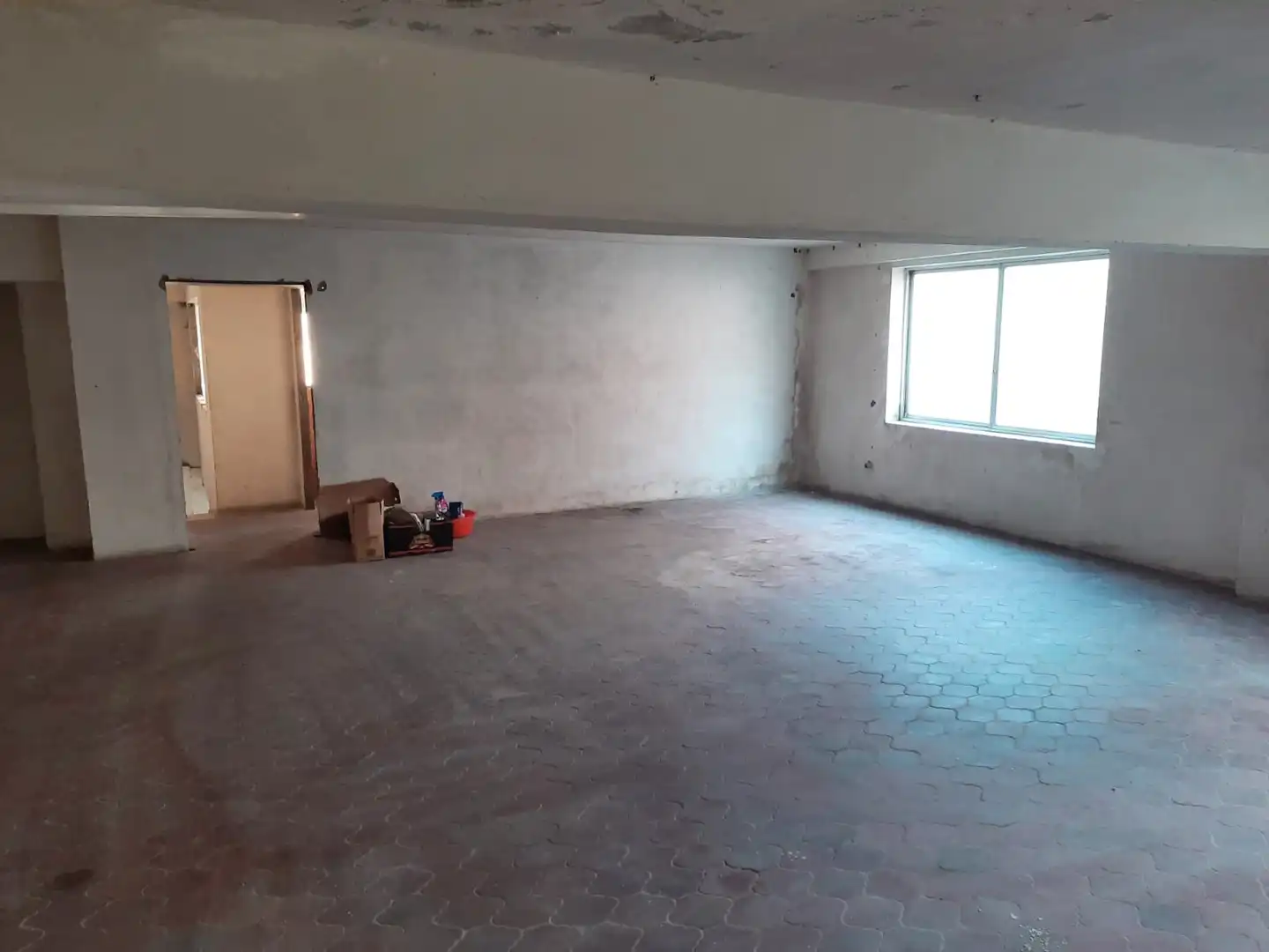 Gewerbefläche zum Verkauf in Avenida Rosalía de Castro 51, imagen 4
