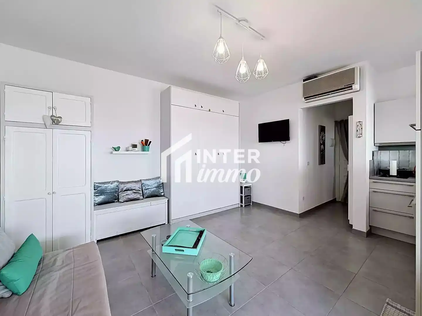 Sala de estar de Apartamento en venta en Roses con Calefacción, Terraza y Amueblado