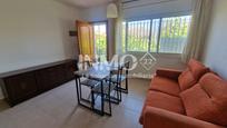 Sala d'estar de Apartament en venda en Cambrils amb Aire condicionat, Jardí privat i Terrassa