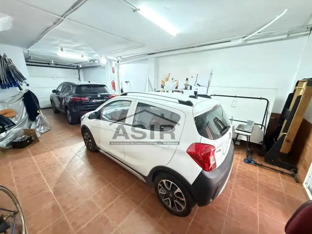 Parking of Houses for sale in Alzira  with Air Conditioner and Terrace