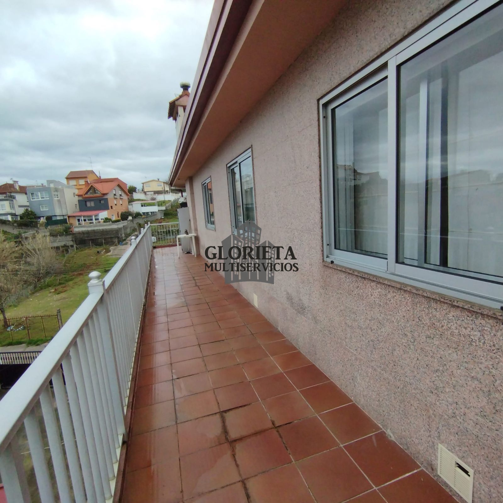 Exterior view of Single-family semi-detached for sale in Vigo   with Heating, Terrace and Oven