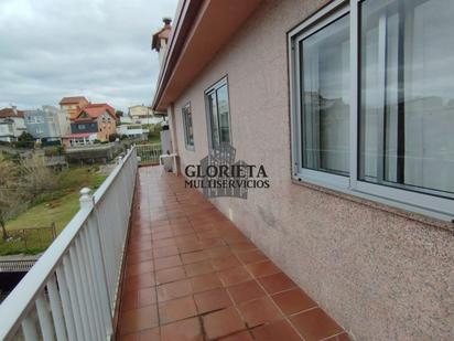 Exterior view of Single-family semi-detached for sale in Vigo   with Heating, Terrace and Oven