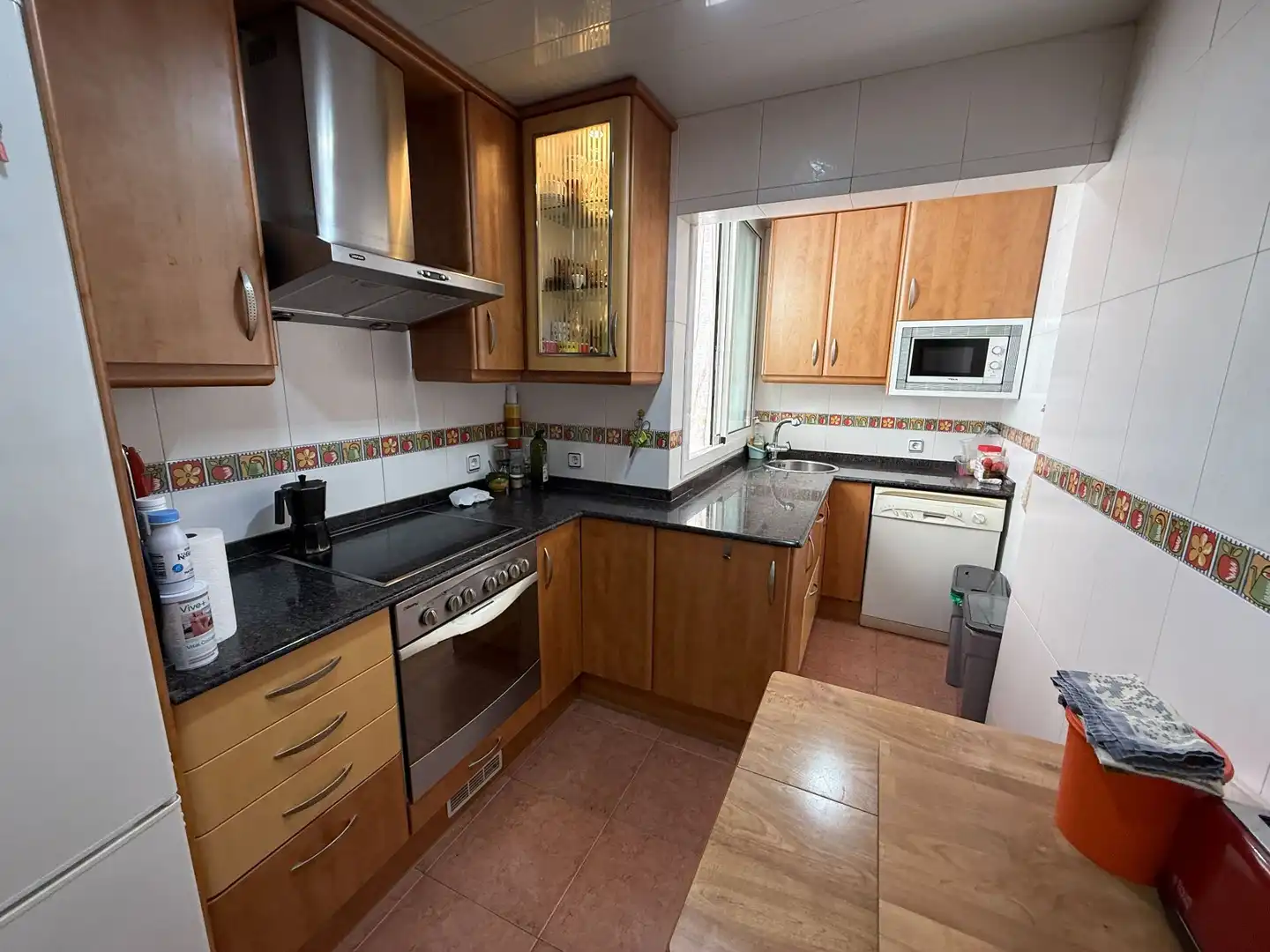 Kitchen of Flat for sale in Santa Coloma de Gramenet  with Air Conditioner, Heating and Terrace