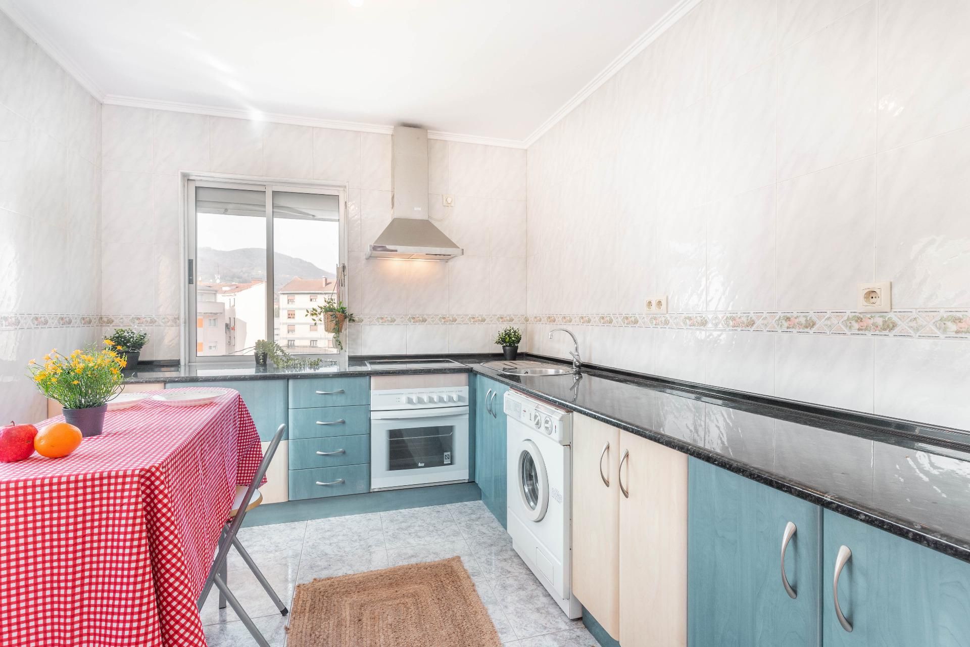 Kitchen of Flat for sale in Aller  with Private garden and Terrace