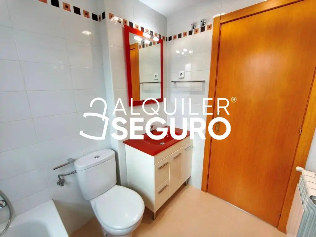 Bathroom of Flat for rent in Arroyomolinos (Madrid)  with Air Conditioner, Heating and Terrace
