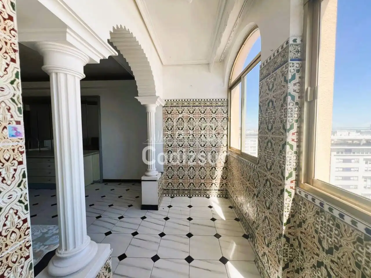 Piso en venta en Cádiz con Terraza