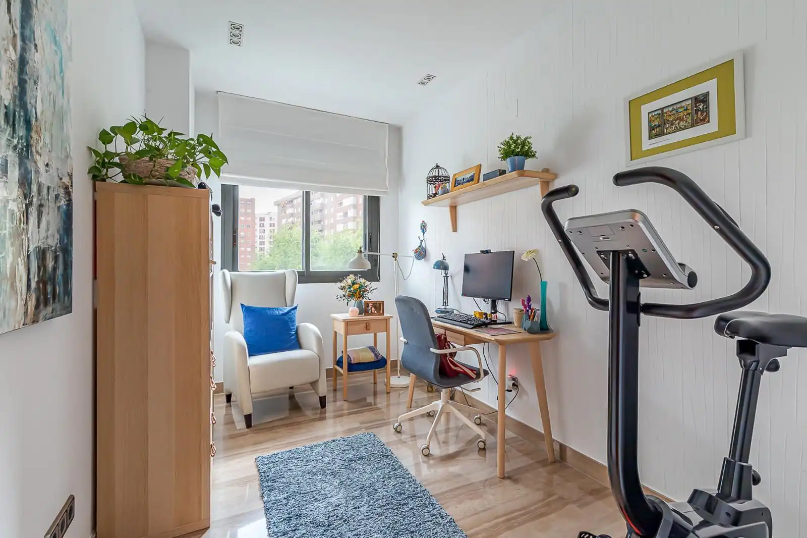 Bedroom of Flat for rent in Madrid  with Air Conditioner, Private garden and Swimming Pool