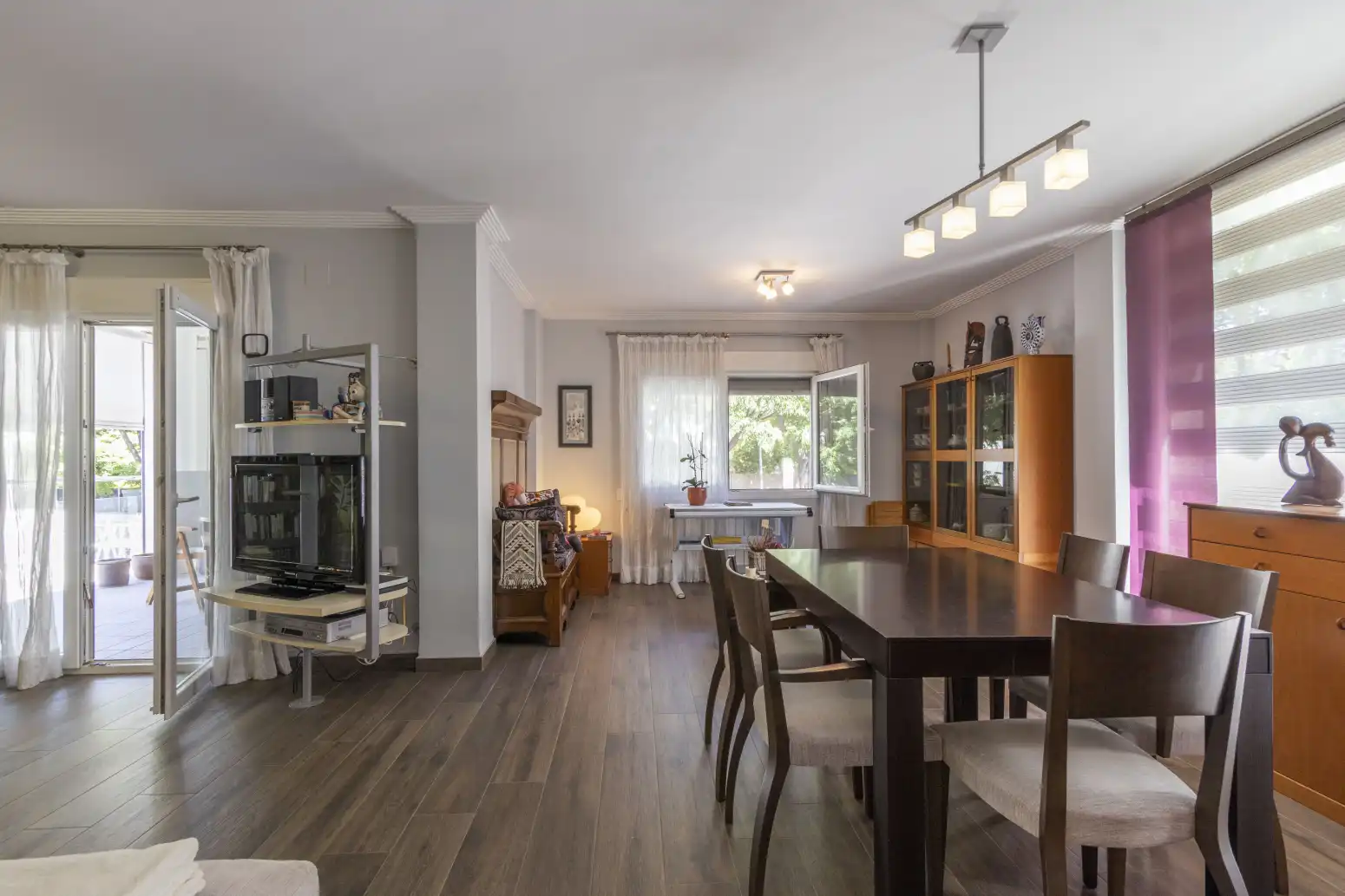 Comedor de Casa o chalet en venta en Paterna con Aire acondicionado, Calefacción y Jardín privado