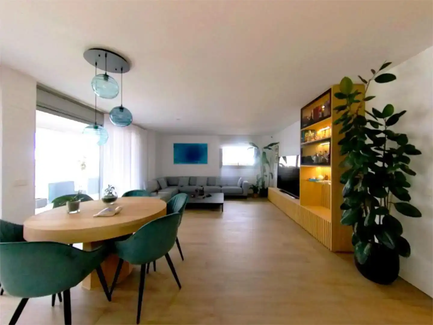 Living room of Flat for sale in Boadilla del Monte  with Air Conditioner, Swimming Pool and Balcony