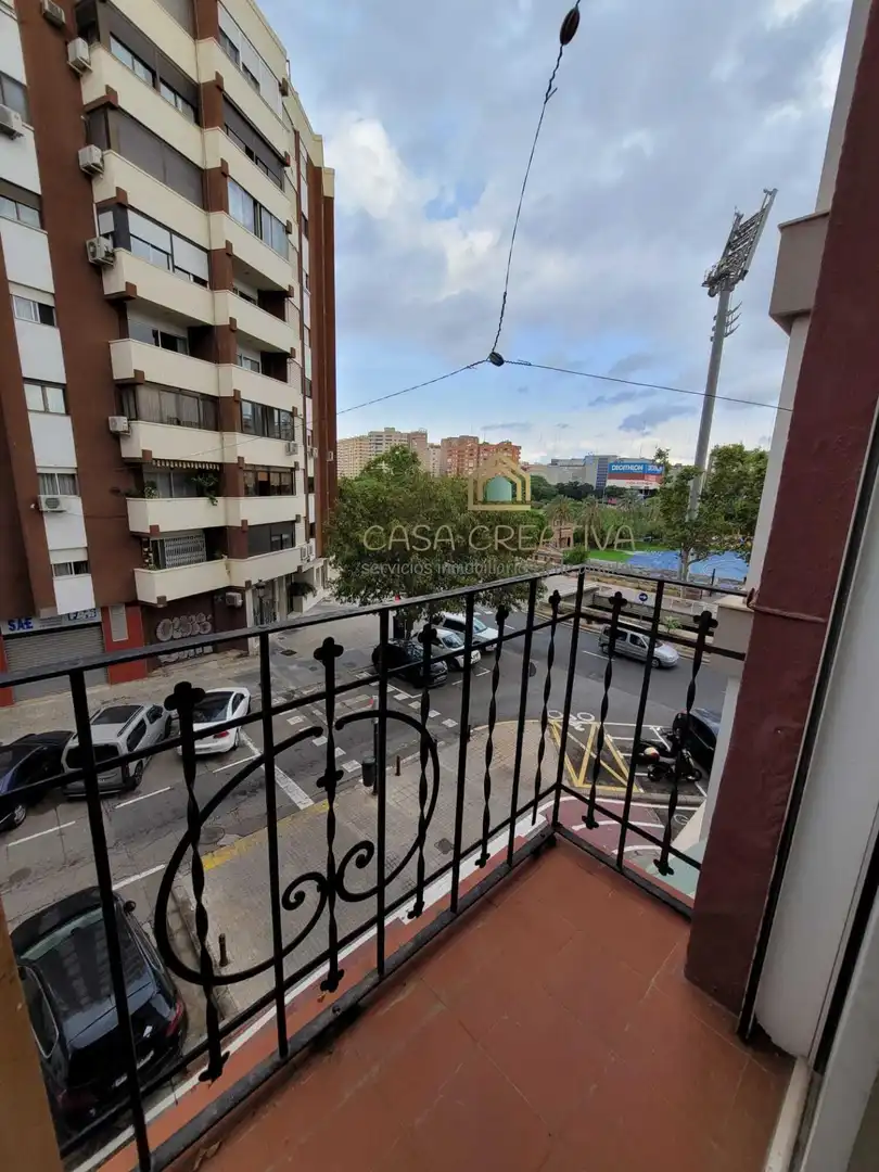 Außenansicht von Wohnung zum Verkauf in Valencia mit Klimaanlage, Heizung und Möbliert