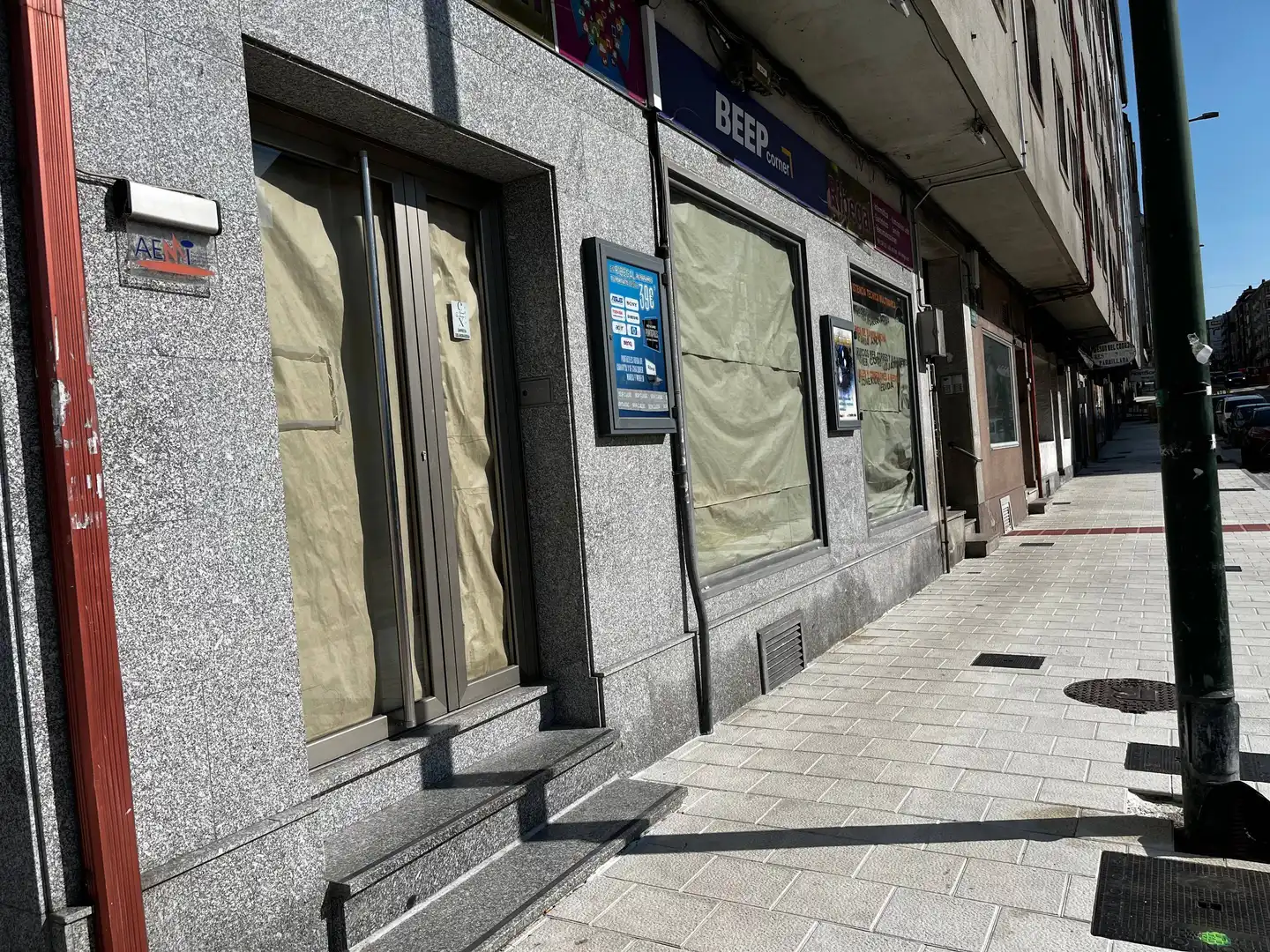 Locale commerciale in vendita a Avenida Rosalia de Castro, imagen 6