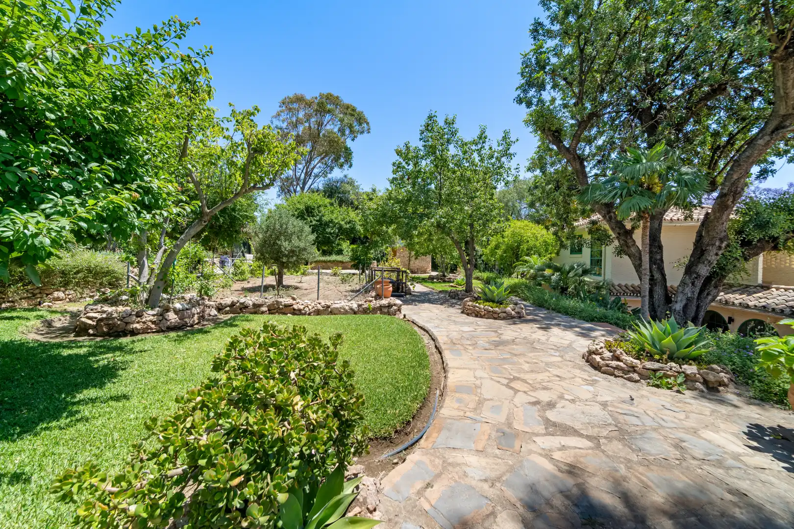 Jardí de Casa o xalet en venda en Benalmádena amb Aire condicionat, Calefacció i Jardí privat