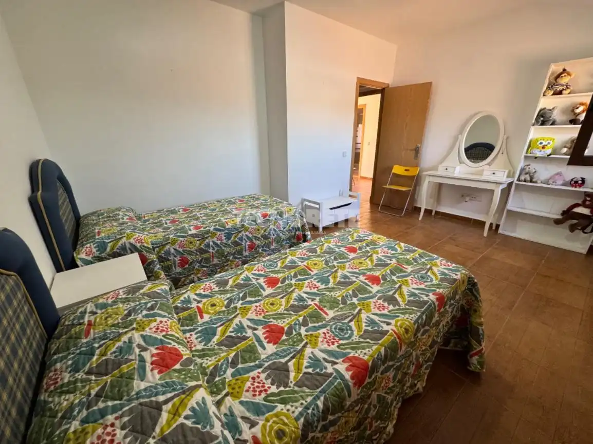 Habitación de Casa o chalet en venta en Cebolla con Aire acondicionado, Calefacción y Jardín privado