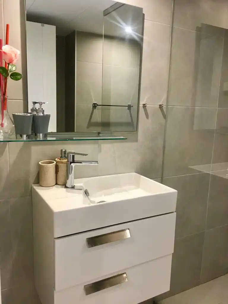 Bathroom of Houses for rent in Estepona  with Air Conditioner, Private garden and Swimming Pool