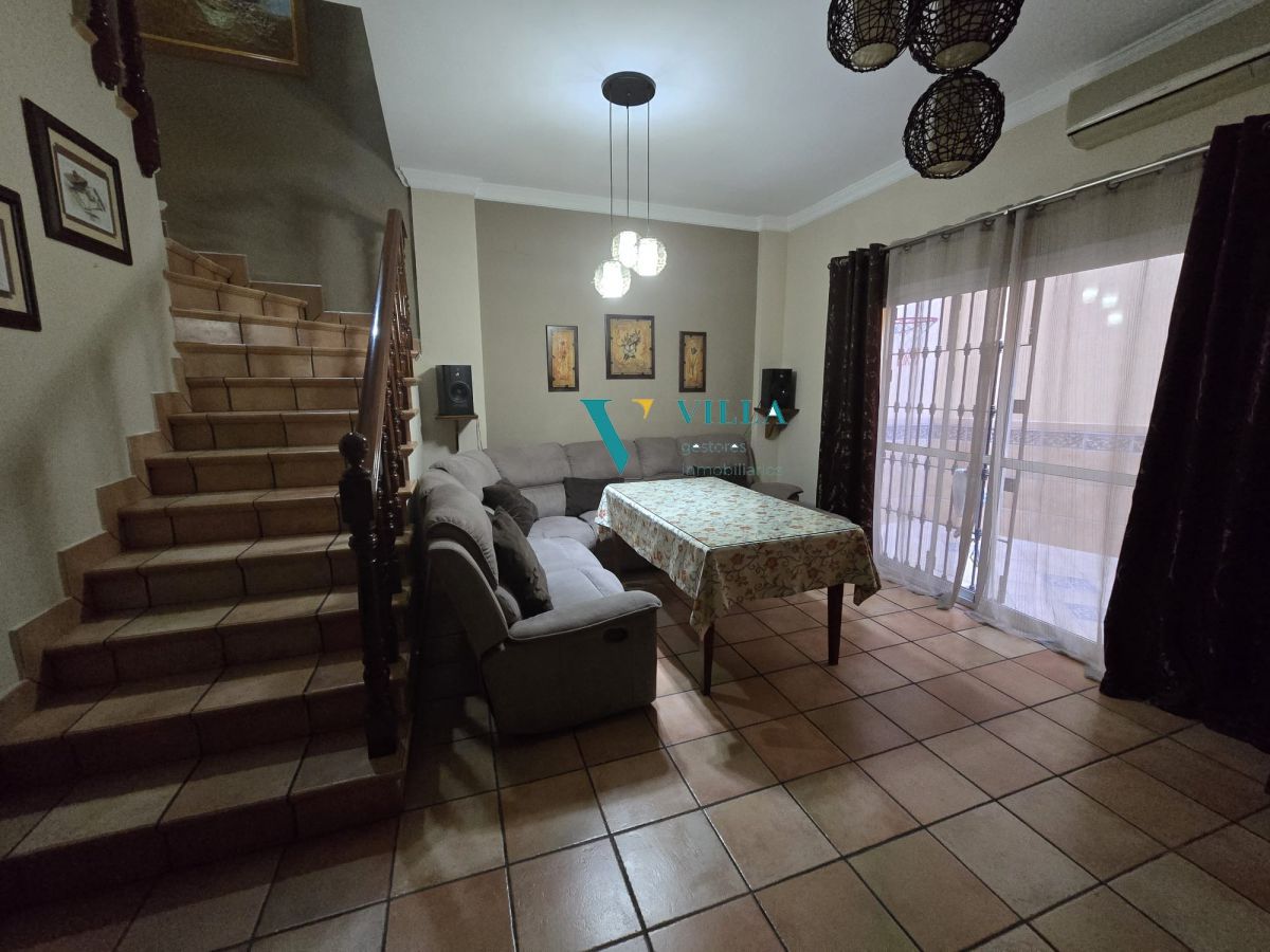 Living room of House or chalet for sale in Alcalá de Guadaira  with Air Conditioner and Balcony