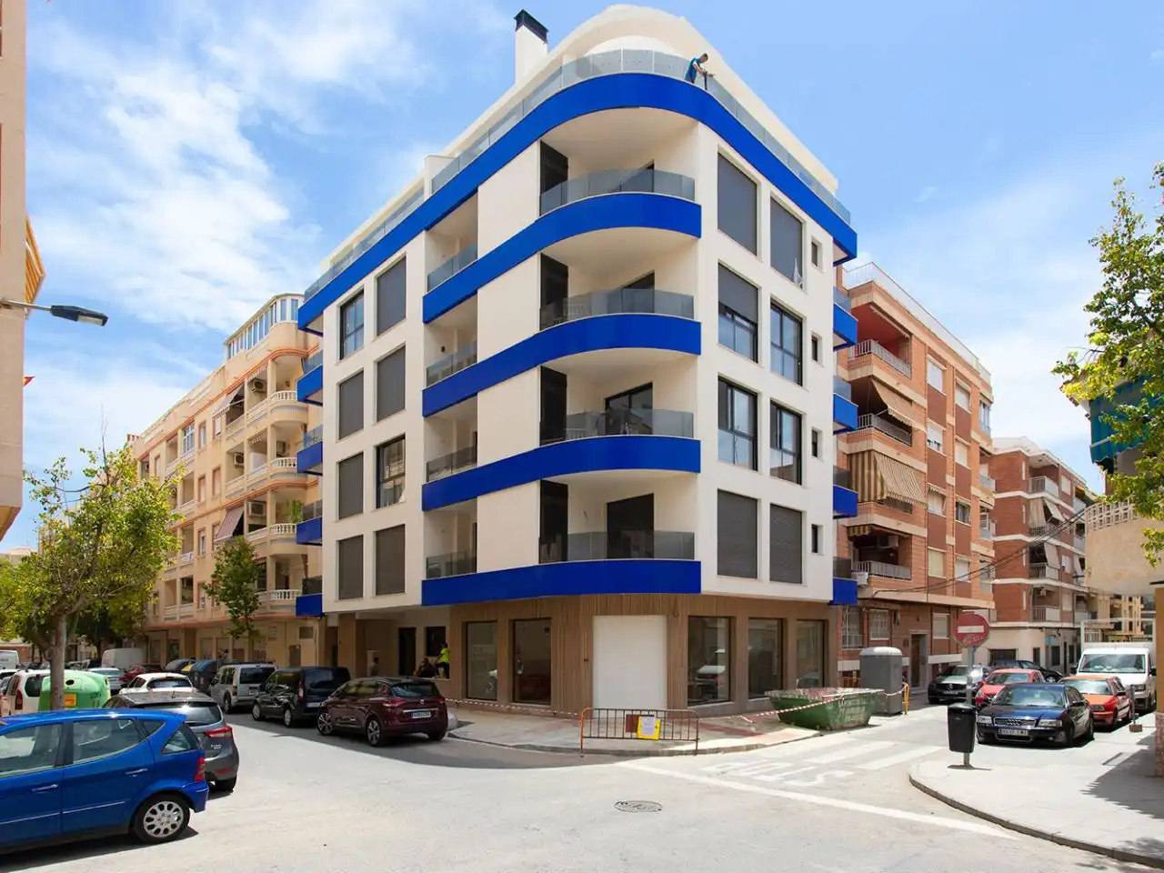 Flat with pool for sale in Calle Ramón Gallud 164