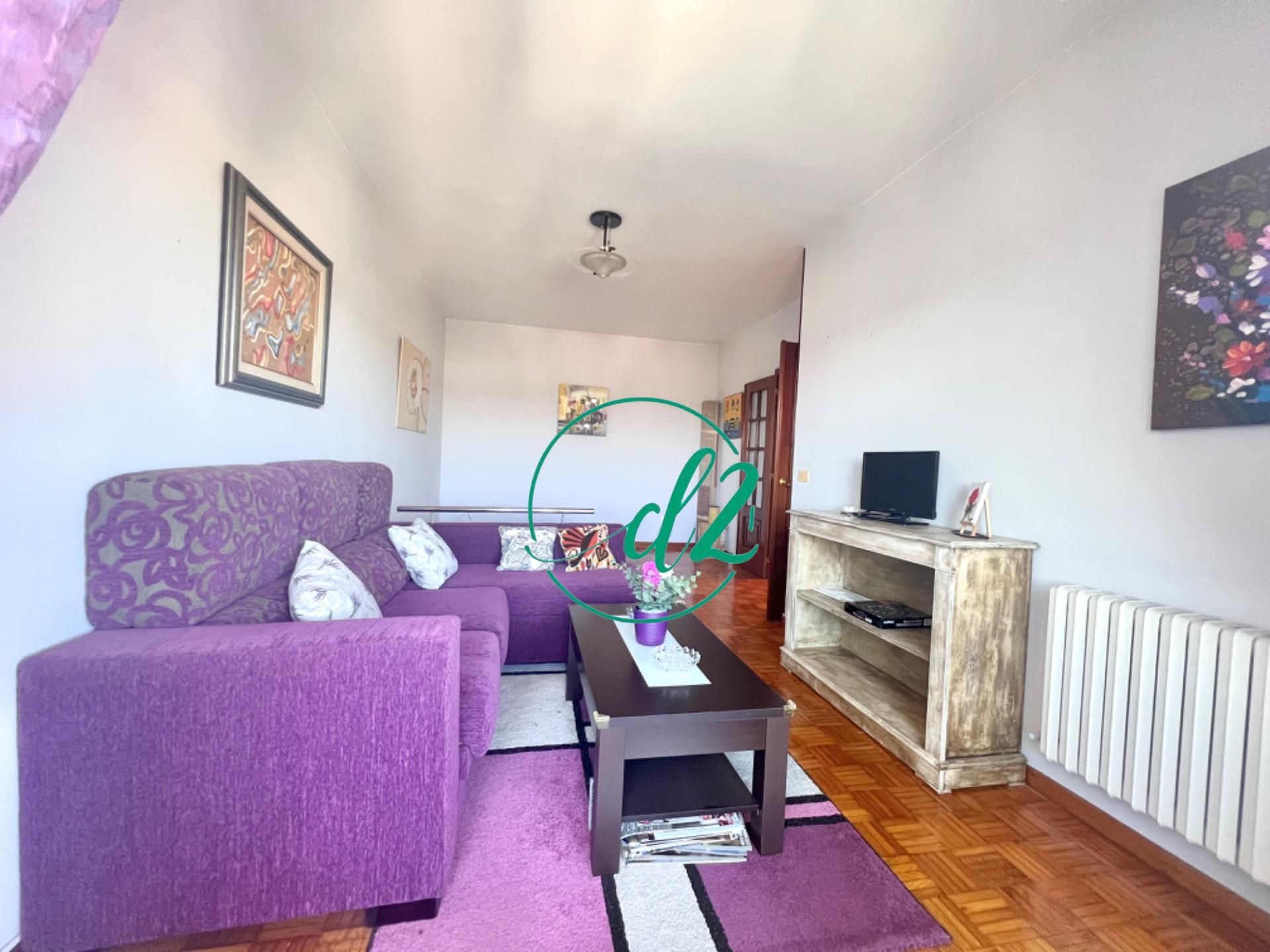 Living room of Flat for sale in Ourense Capital   with Heating, Private garden and Parquet flooring
