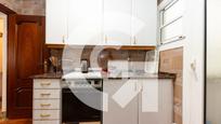 Kitchen of Flat for sale in Santa Coloma de Gramenet  with Furnished, Oven and Washing machine