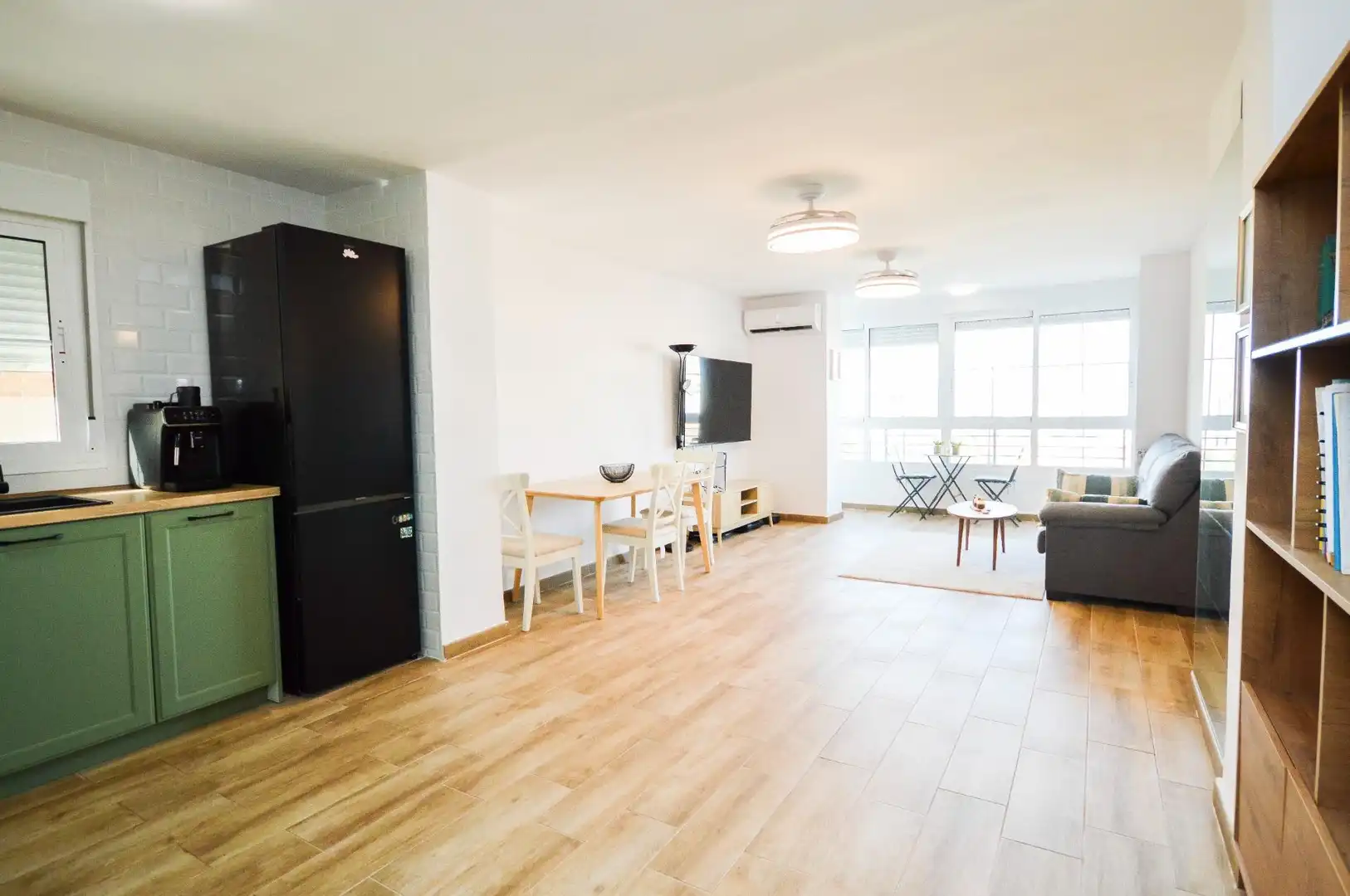 Sala de estar de Piso en venta en Almería con Aire acondicionado y Calefacción