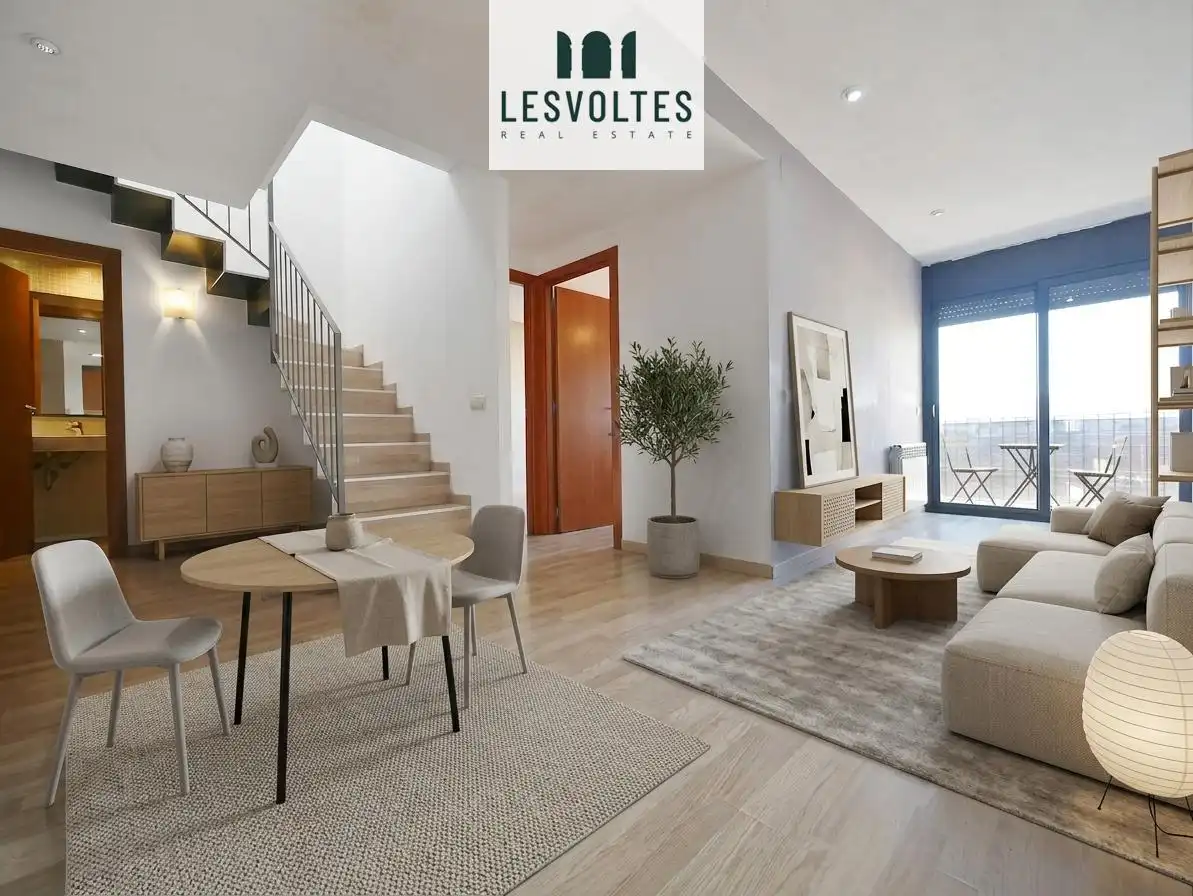 Living room of Flat for sale in Palafrugell  with Heating, Parquet flooring and Terrace