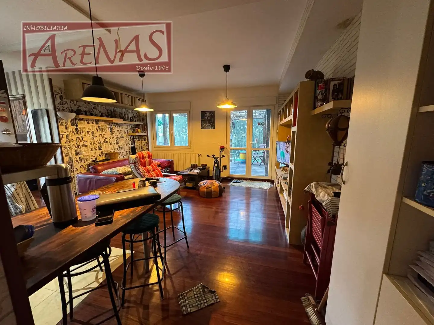Sala d'estar de Pis en venda en Limpias amb Calefacció, Jardí privat i Parquet